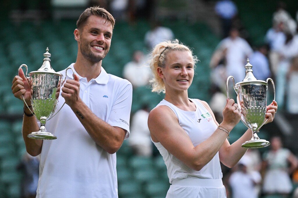 Verbeek mixkampioen op Wimbledon; Pel naar mannenfinale