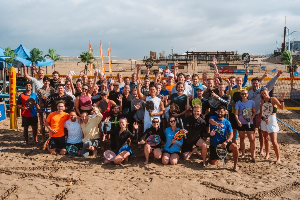 Favoriete duo's prolongeren titels op NK Beachtennis