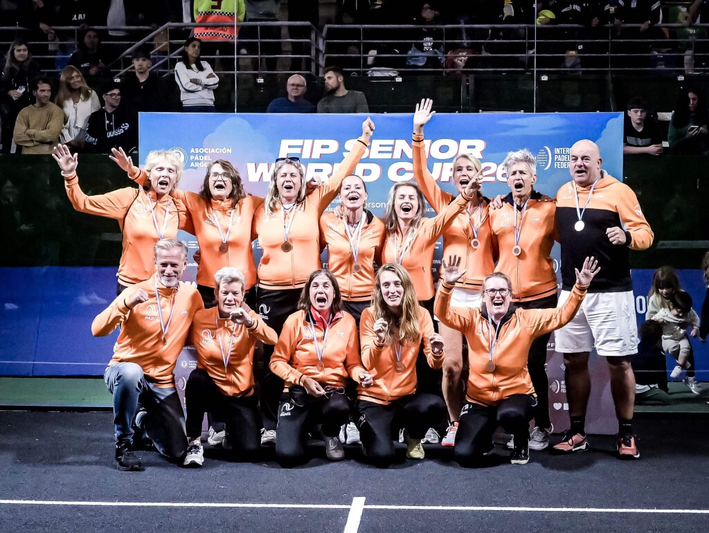 Nederlandse seniorenvrouwen pakken historisch brons op WK Senioren Padel