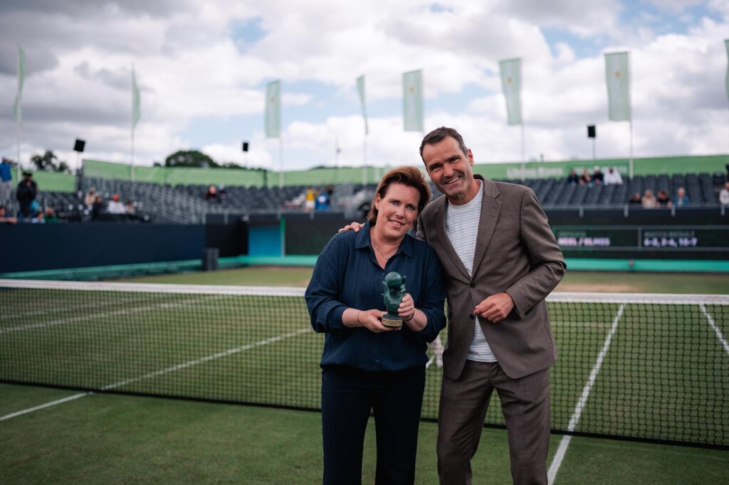 Oremans totaal verrast met ITF Award; 'naar centre court gelokt'